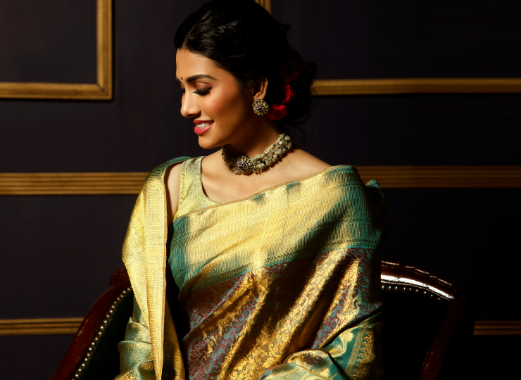 A Duet of Tints - 5 Perfect Saree and Lipstick Combinations A Duet of Tints - 5 Perfect Saree and Lipstick Combinations