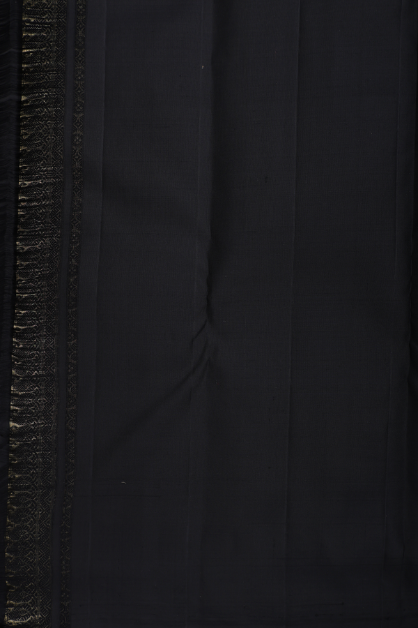 Kanchipuram Silk Saree In Red And Black With Checks Design