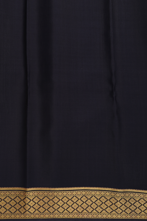 Mysore Silk Saree In White With Checks Design