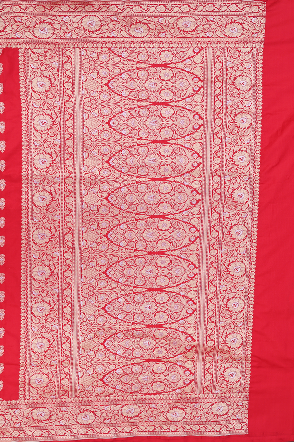 Banarasi Silk Saree In Red With Paisley Buttas