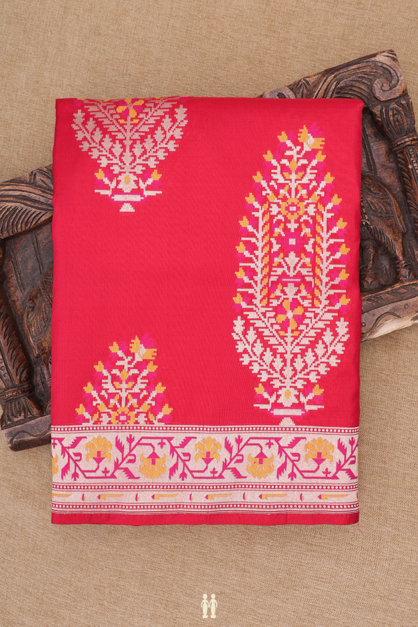 Banarasi Silk Saree In Scarlet Red With Allover Design
