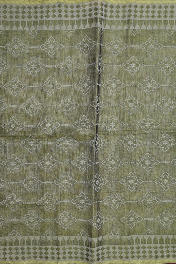 Bengal Cotton Saree In Green With Allover Design