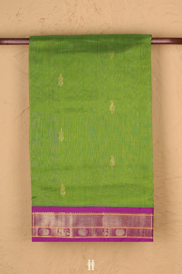 Traditional Silk Cotton Saree In Fern Green With Zari Buttas