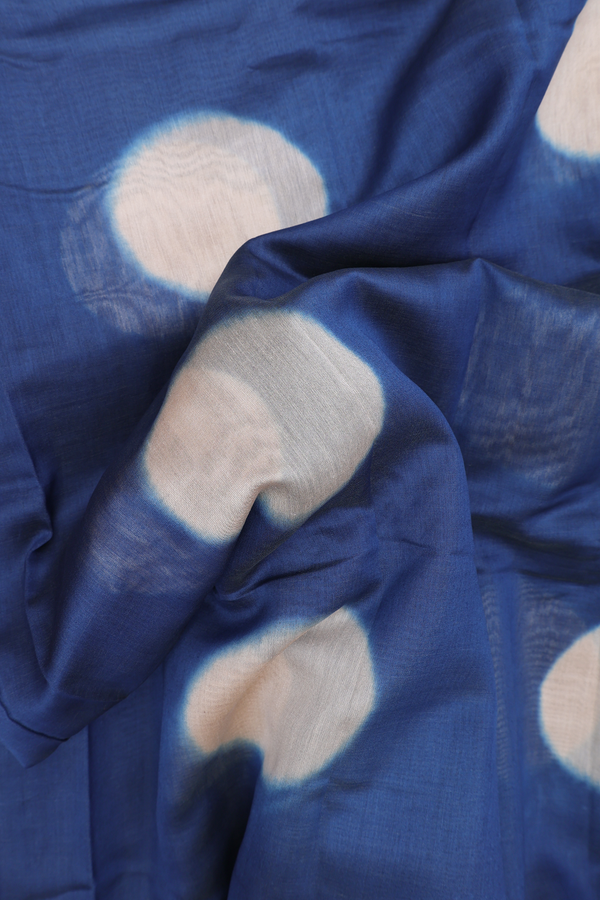 Chanderi Silk Cotton Saree In Capri Blue With Circle Design
