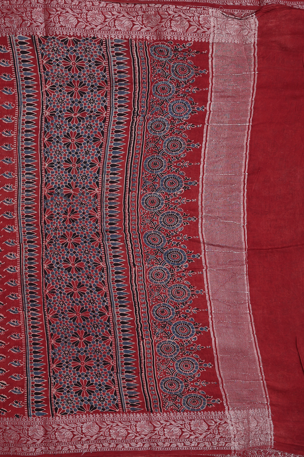 Chanderi Silk Cotton Saree In Red With Chevron Design