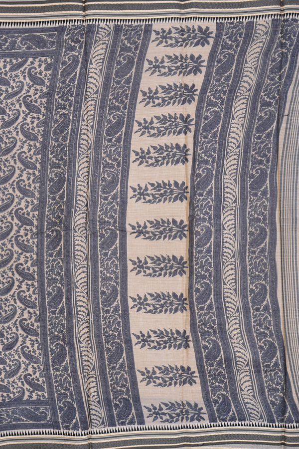 Chanderi Silk Cotton Saree In Pastel Brown With Paisley Design