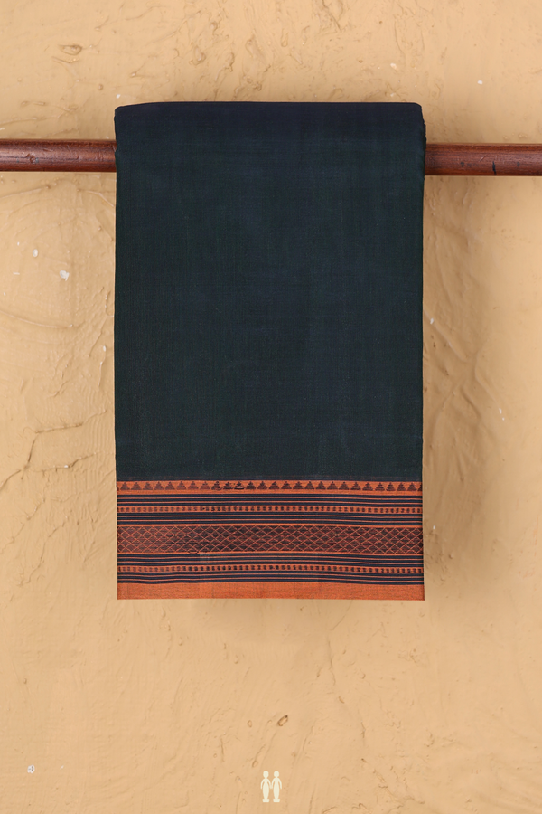 Chettinadu Cotton Saree In Bottle Green With Contrast Border