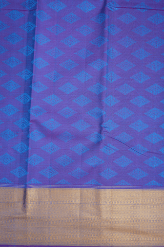 Diamond Threadwork Buttas Dual Tone Kanchipuram Silk Saree