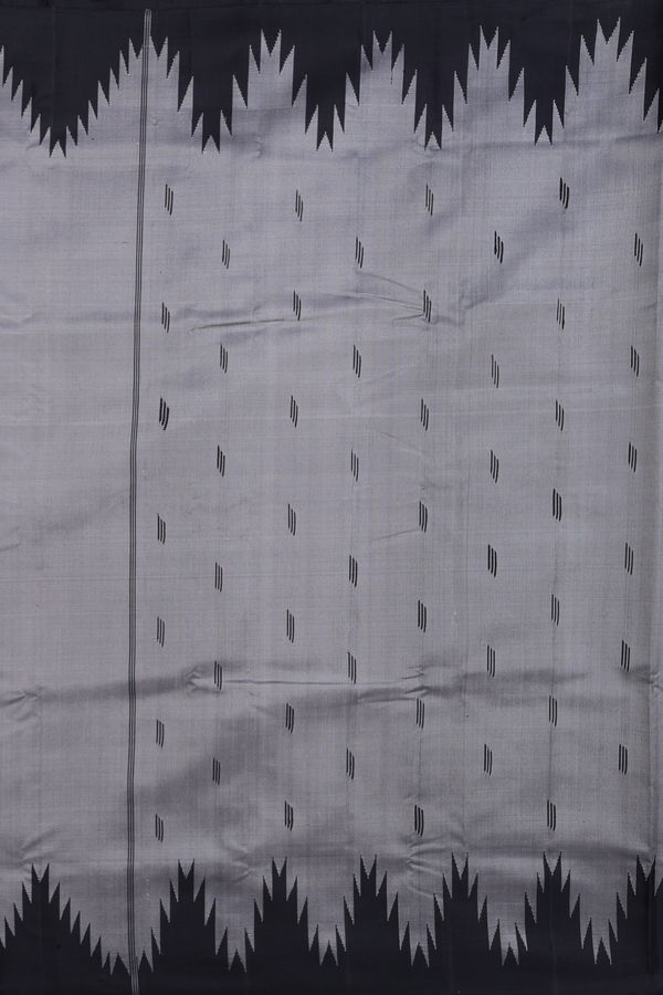 Gadwal Silk Saree In Grey With Threadwork Buttas