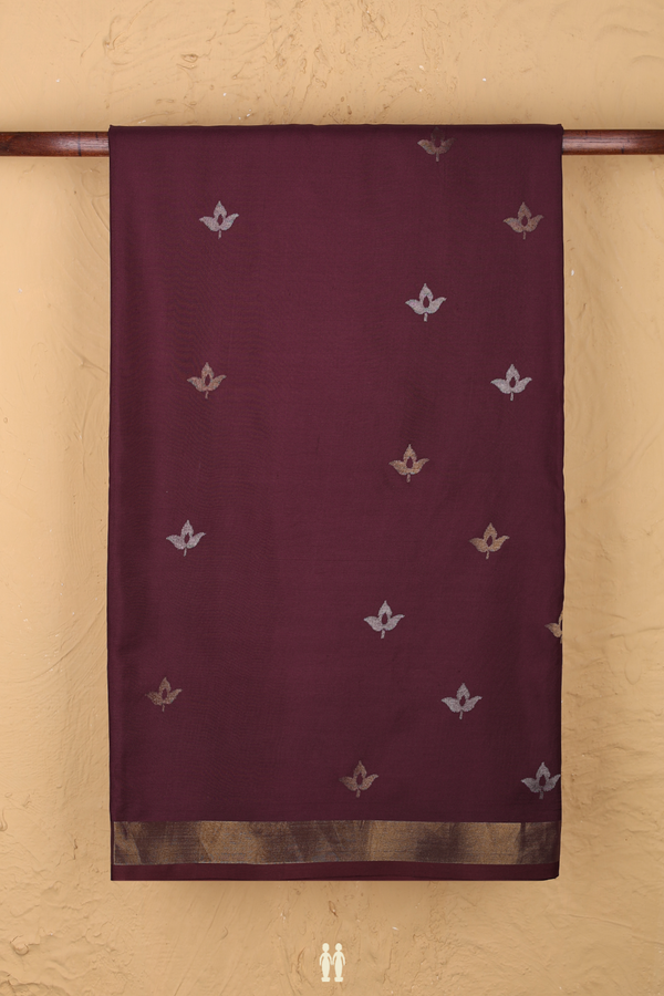 Uppada Silk Saree In Plum Purple With Floral Buttas
