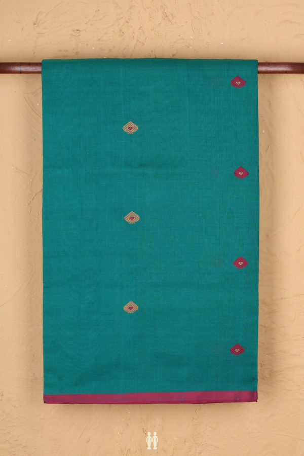Handloom Cotton Saree In Green With Threadwork Buttas