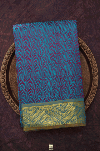Jacquard Pattern Dual Tone Kanchipuram Silk Saree