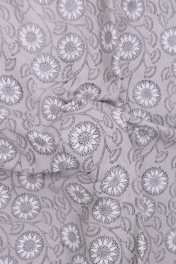 Jaipur Cotton Saree In Grey With Floral Design