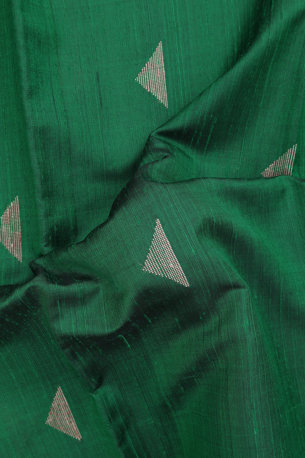 Jute Saree In Forest Green With Threadwork Buttas