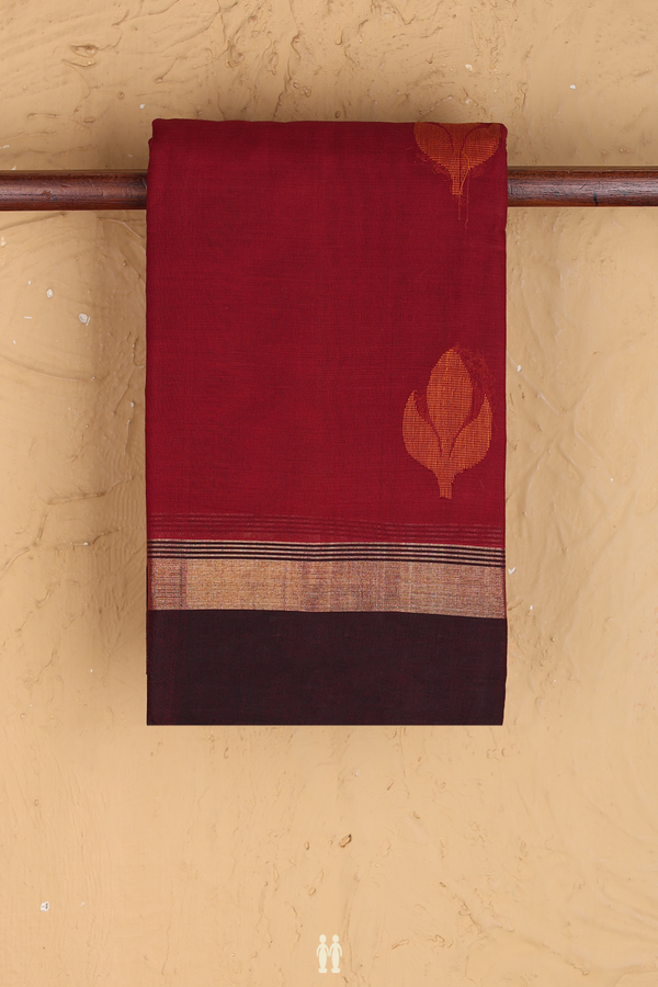Kanchi Cotton Saree In Red With Threadwork Motifs
