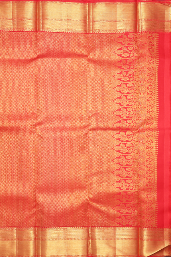 Kanchipuram Silk Saree In Chilli Red With Brocade Pattern