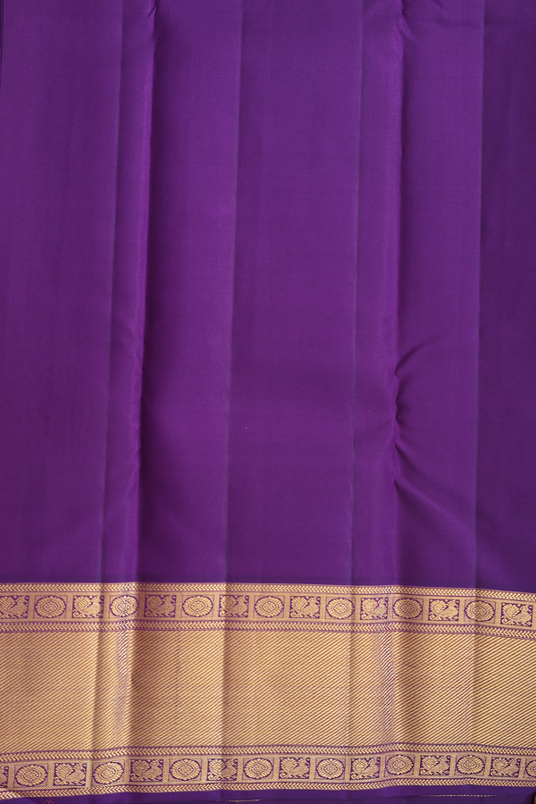Kanchipuram Silk Saree In Dual Tone With Paisley Buttas