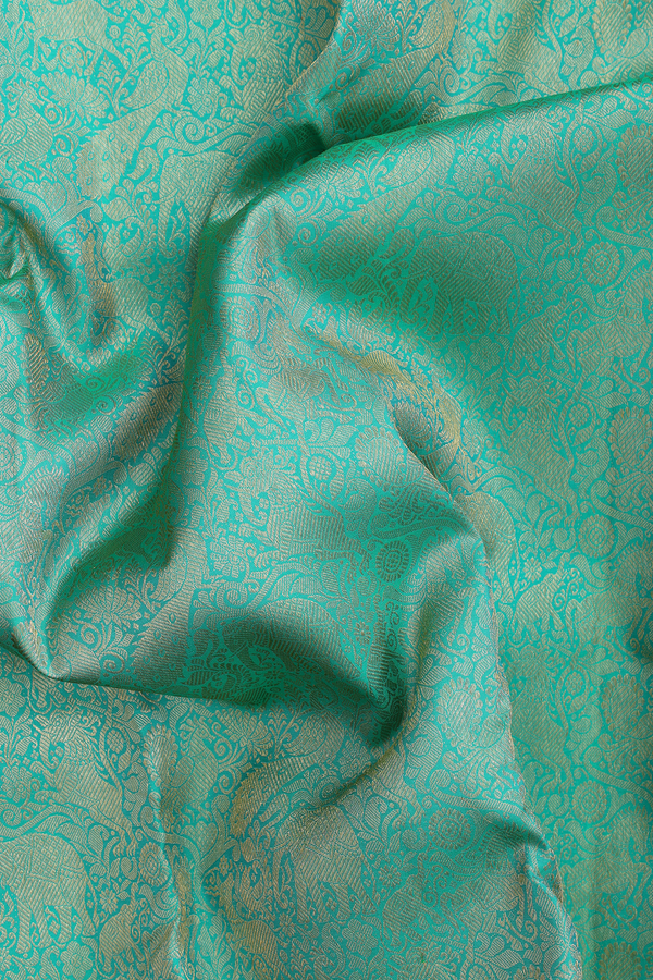 Kanchipuram Silk Saree In Green With Vanasingaram Design