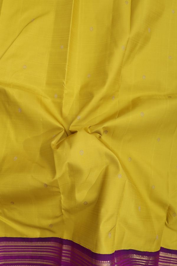Kanchipuram Silk Saree In Yellow With Floral Buttas
