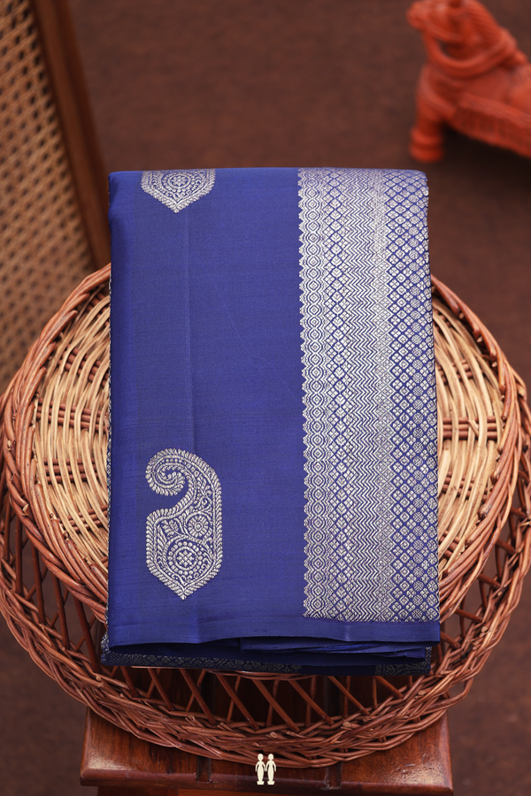 Kanchipuram Silk Saree In Navy Blue With Paisley Design