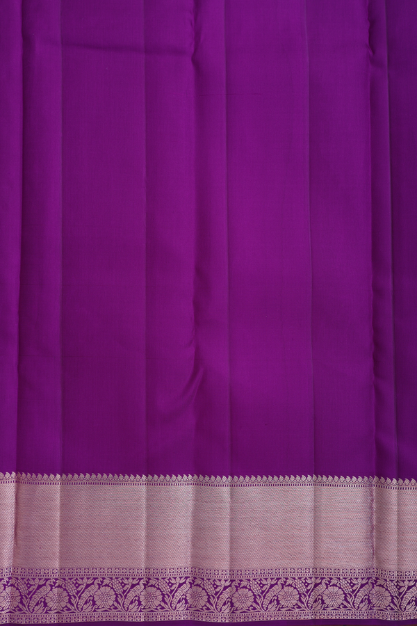 Kanchipuram Silk Saree In Purple With Brocade Design