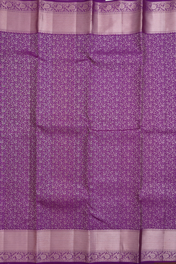 Kanchipuram Silk Saree In Purple With Brocade Design