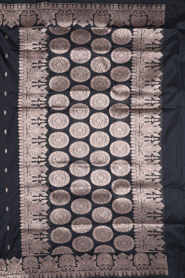 Banarasi Silk Saree In Black With Floral Buttas