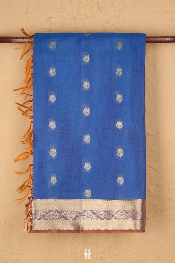 Kora Silk Cotton Saree In Capri Blue With Floral Buttas