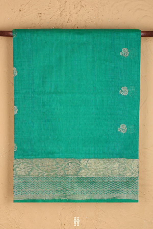 Kora Silk Cotton Saree In Green With Floral Buttas