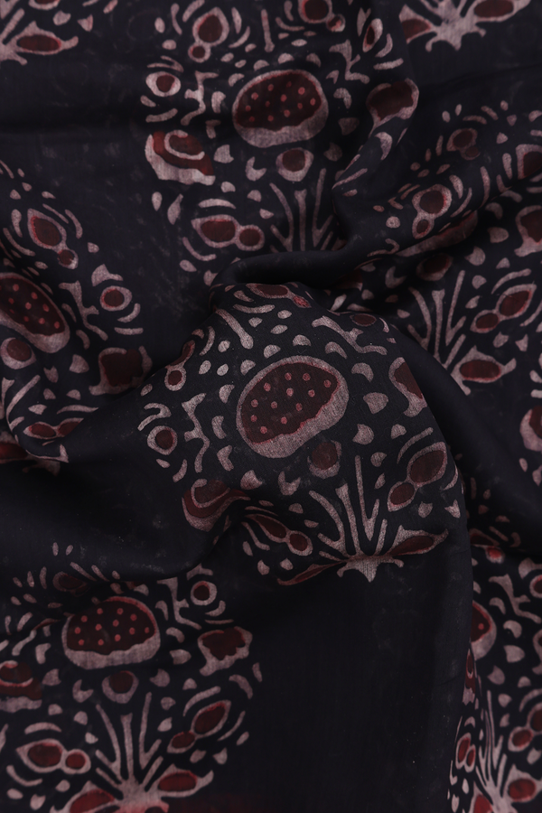 Chanderi Silk Cotton Saree In Black With Printed Design