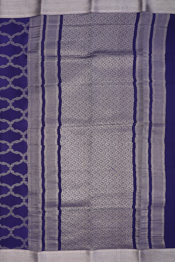 Mysore Silk Saree In Navy Blue With Scallop Design