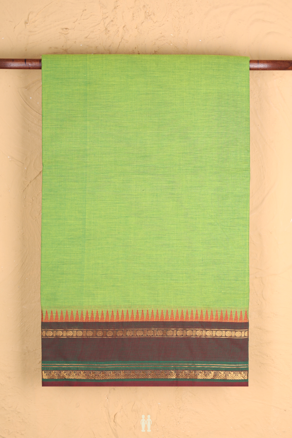 Nine Yards Cotton Saree In Parrot Green With Zari Border