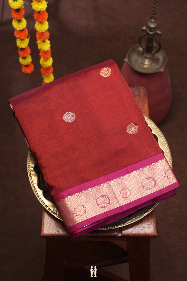 Nine Yards Silk Cotton Saree In Brown With Chakram Buttas