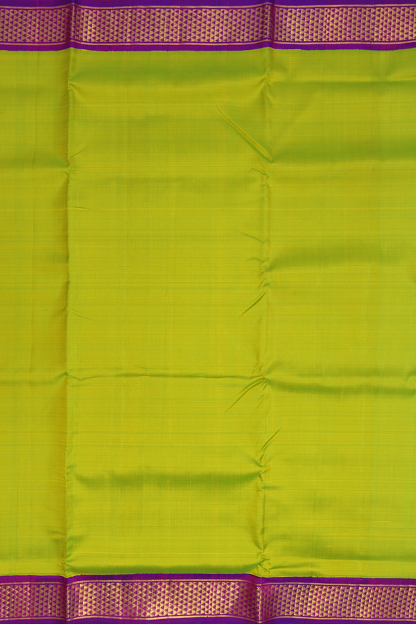 Nine Yards Silk Saree In Lime Green With Arai Maadam Border