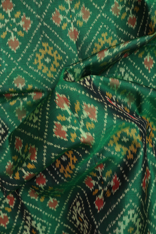 Patola Silk Saree In Emerald Green With Diamond Design