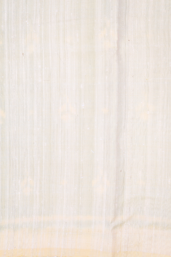 Patola Silk Saree In Green With Printed Buttas