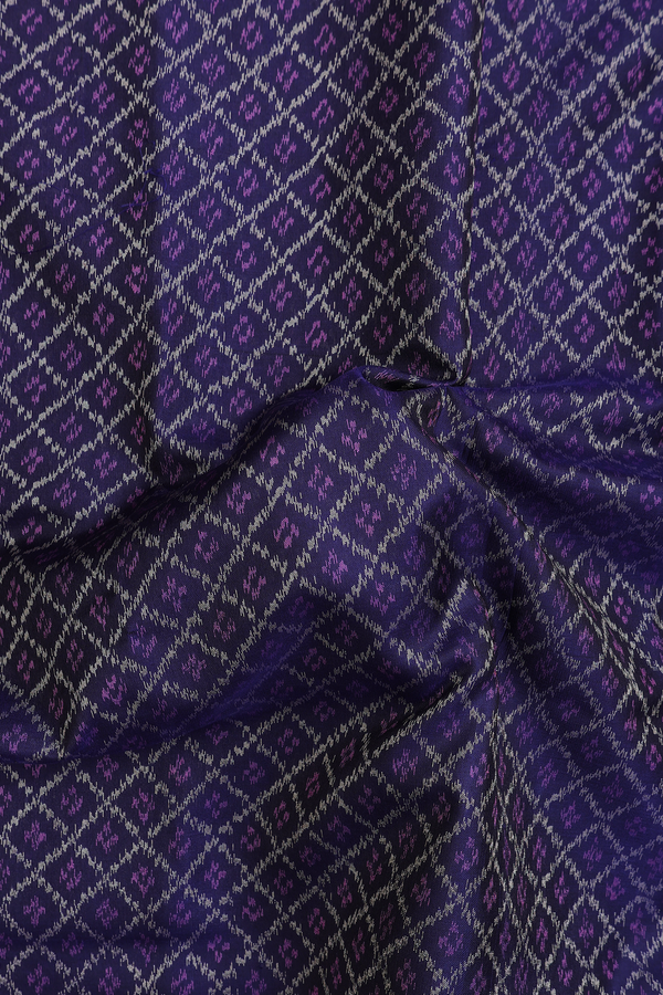Patola Silk Saree In Purple With Diamond Design