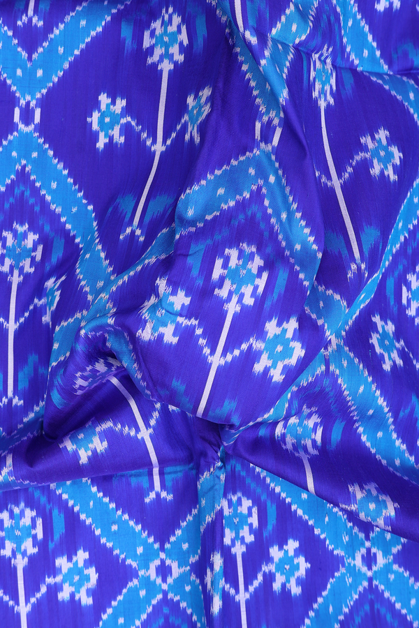 Pochampally Silk Saree In Royal Blue With Diamond Design