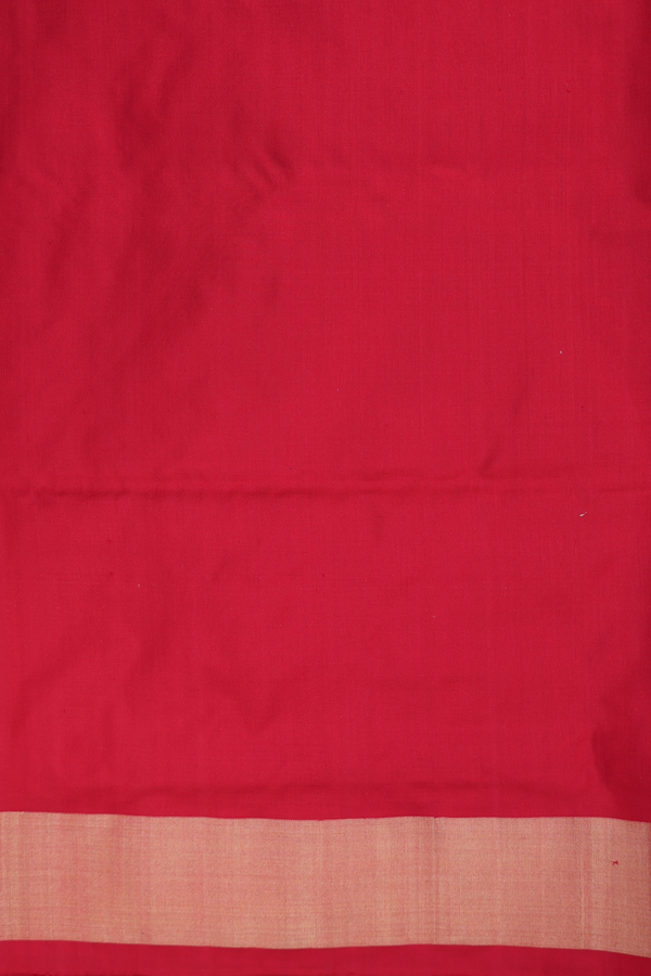 Pochampally Silk Saree In Ruby Red With Diamond Design