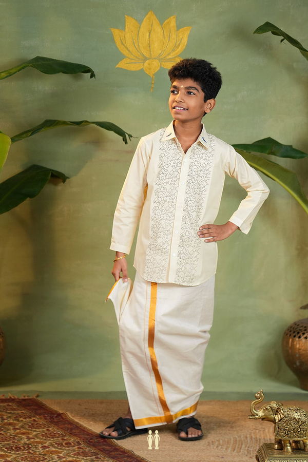 Regular Collar Printed Design White Kasavu Shirt