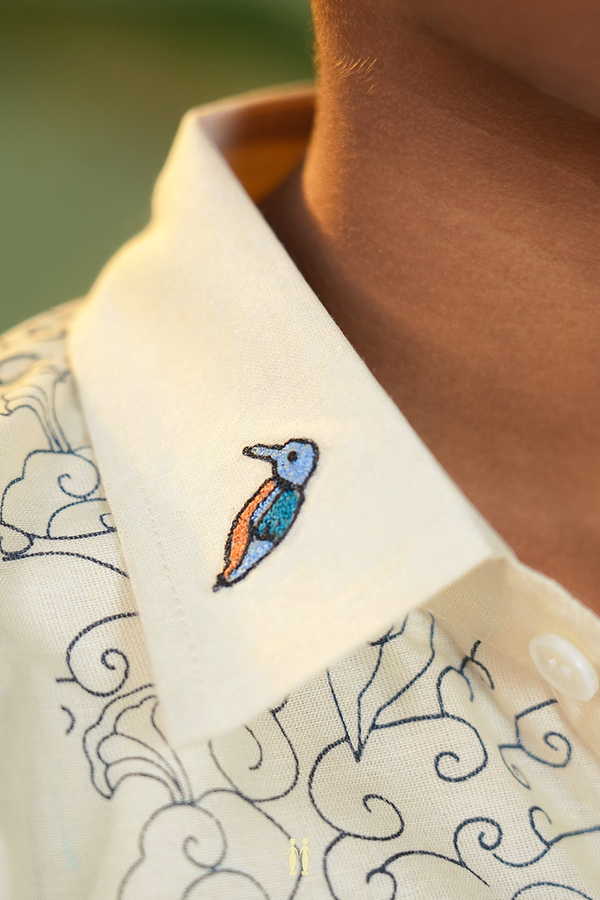 Regular Collar Printed Design White Kasavu Shirt