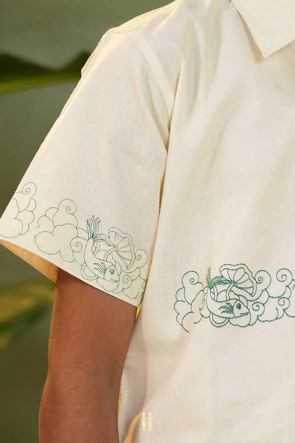 Regular Collar Printed Design White Kasavu Shirt