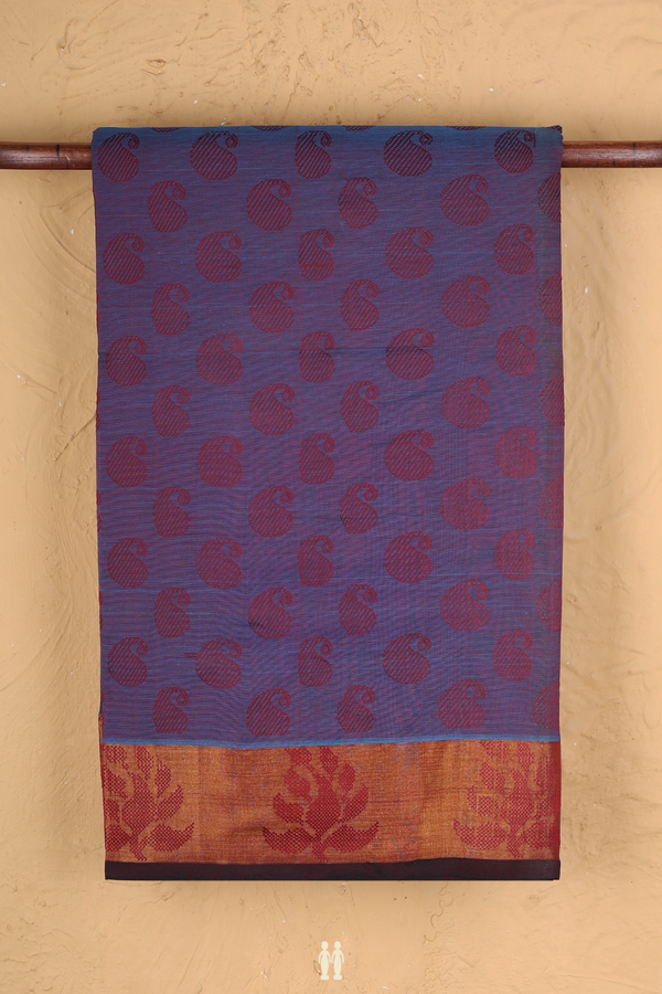 Semi Silk Cotton Saree In Dual Tone With Paisley Buttas