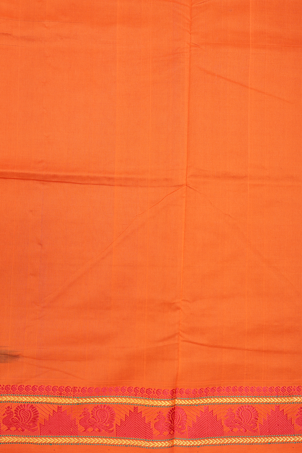 Semi Silk Cotton Saree In Green With Peacock Buttas