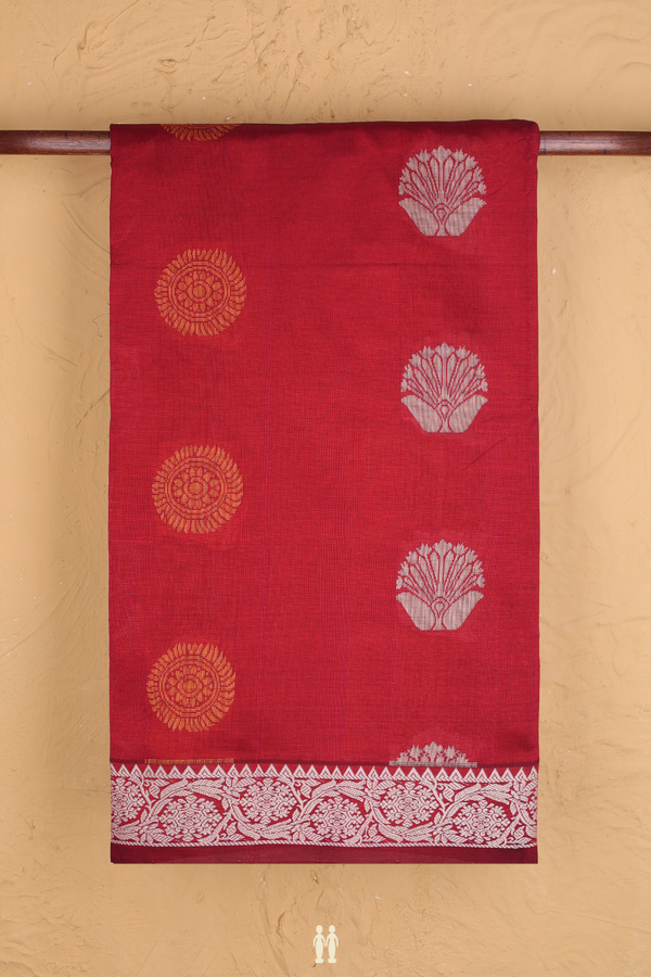 Semi Silk Cotton Saree In Rust Red With Threadwork Motifs