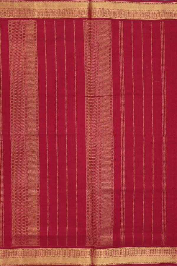 Silk Cotton Saree In Burgundy Red With Paai Madippu Kattai