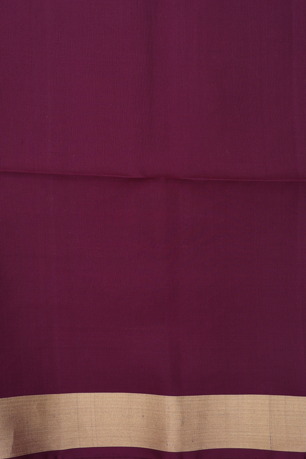 Soft Silk Saree In Grey With Checks Design