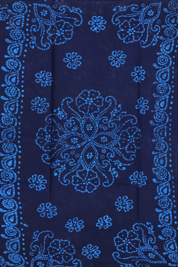 Sungudi Cotton Saree In Navy Blue With Printed Design