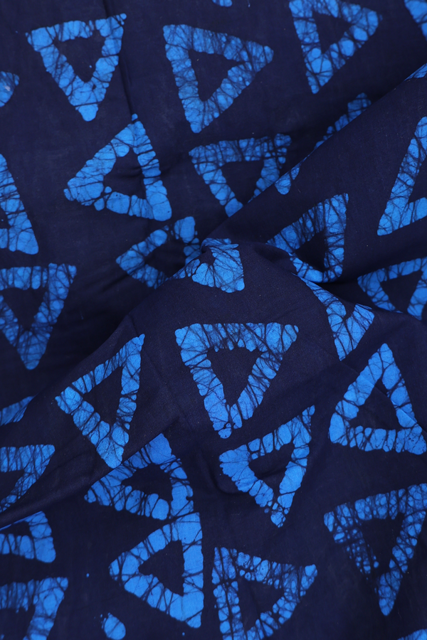 Sungudi Cotton Saree In Navy Blue With Printed Design