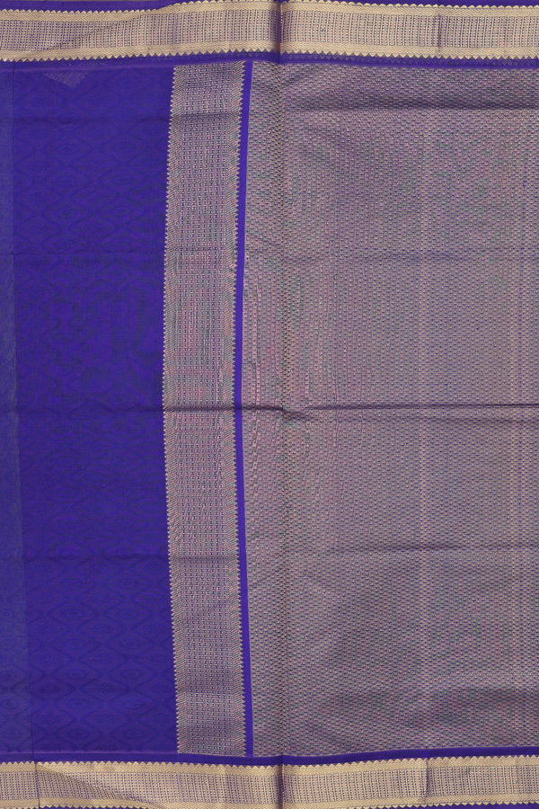 Traditional Silk Cotton Saree In Green With Scallop Design